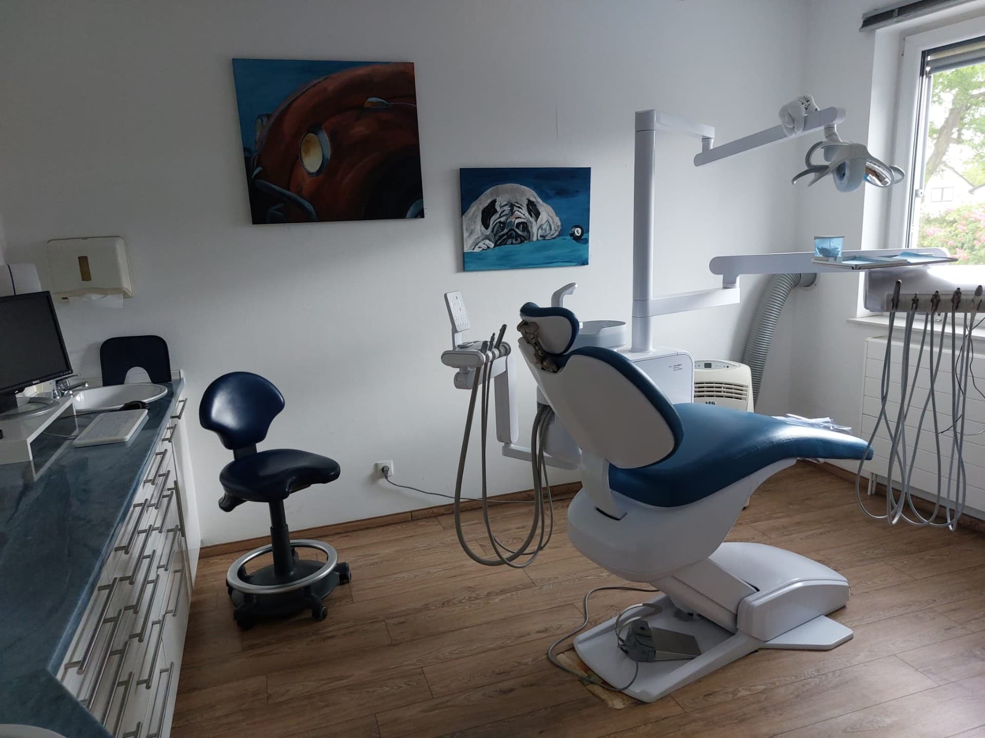 Hochwertig ausgestattete Praxis zu attraktiven Konditionen